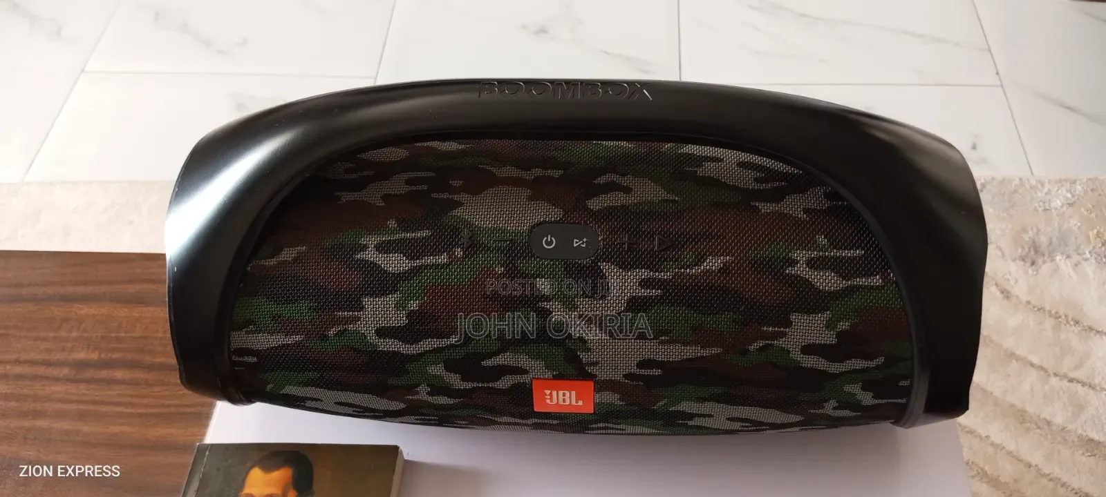 JBL Boombox