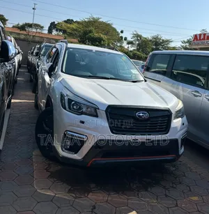 Subaru Forester 2018 White