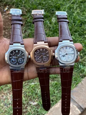 P,Patek Philippe Nautilus 5712 With a Brown Alligator Leather Strap