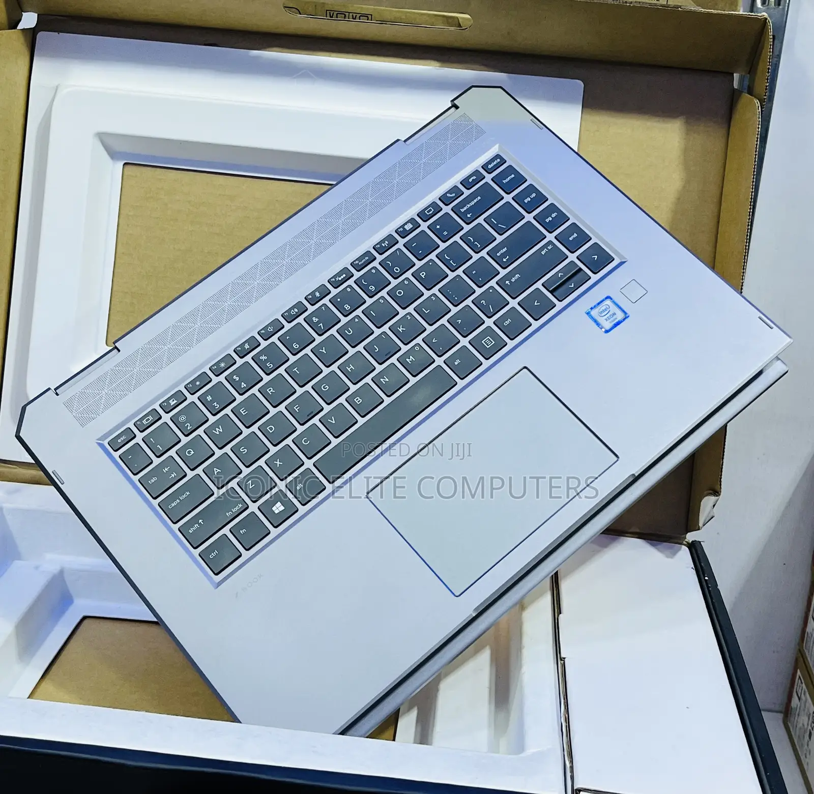 New Laptop HP ZBook Studio x360 15 G6 16GB Intel Xeon SSD 512GB
