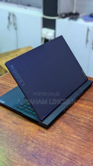 New Laptop Lenovo Legion 5i 16GB AMD Ryzen 5 SSD 512GB