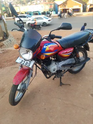 Bajaj CT 125X 2023 Red