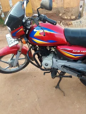 Bajaj CT 125X 2023 Red