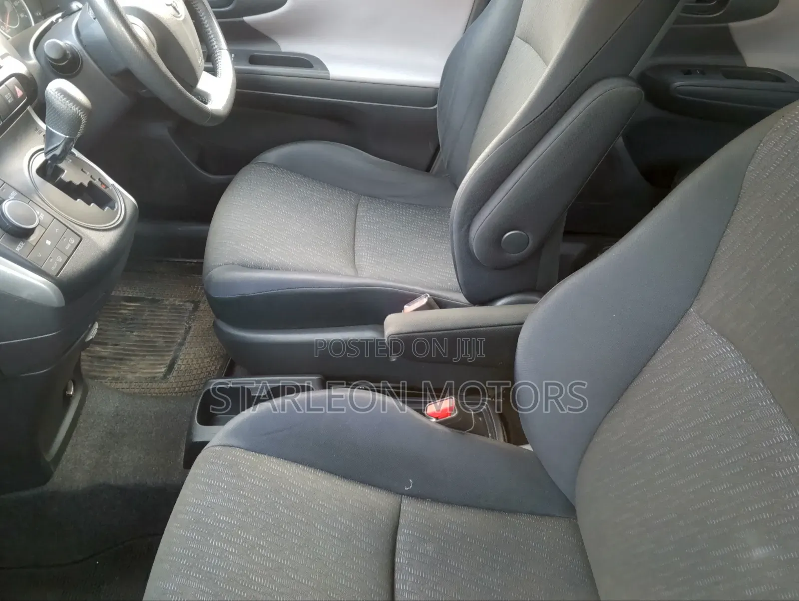 Toyota Wish 2011 Maroon
