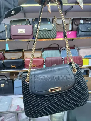 Miss Emily/Chrisrosy Chain-Strap Handbag