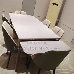Adjustable Dinning Table 6 Seaters