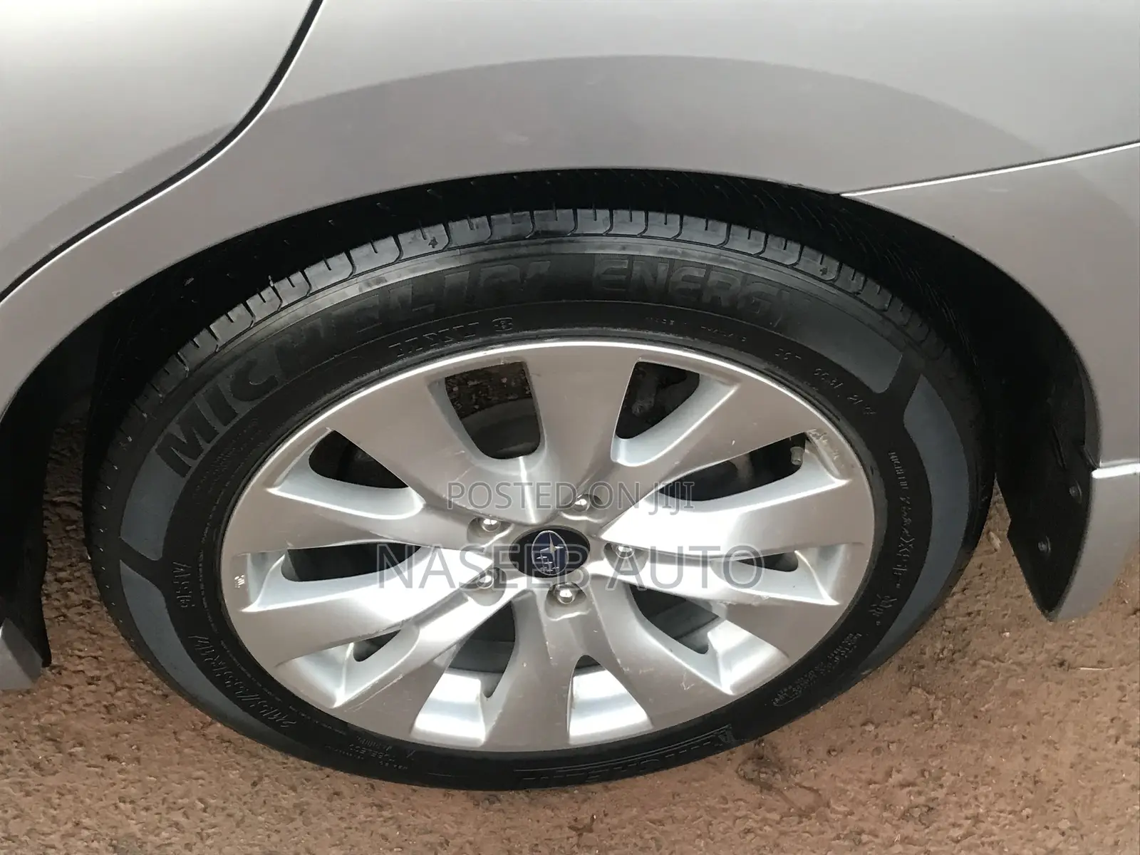 Subaru Legacy 2016 Silver