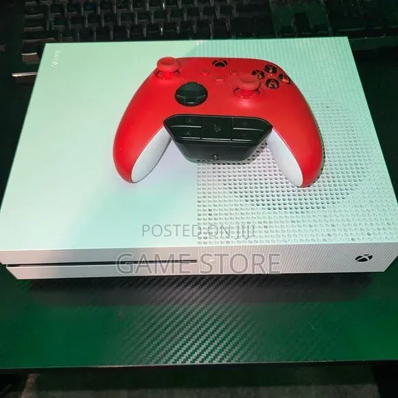 Xbox One S System on K'la Road Make Smooth Action Gameplay Look Crisp