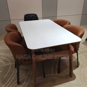 6 Seaters Dinning Table