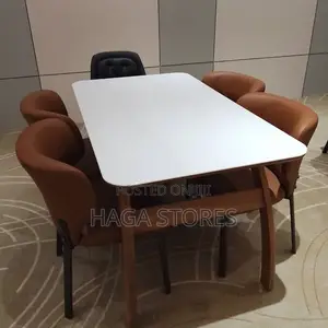 6 Seaters Dinning Table