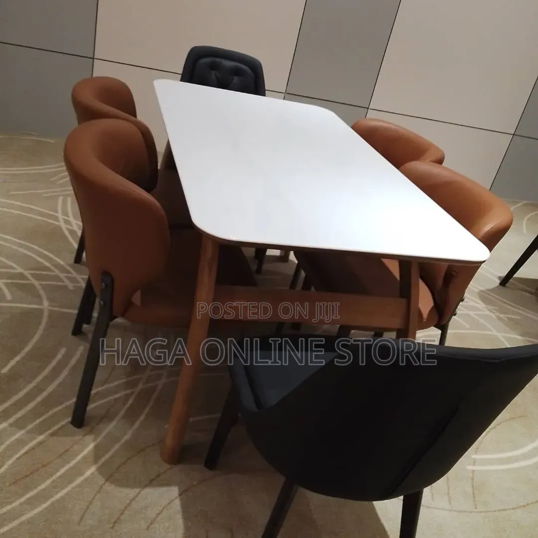 6 Seaters Dinning Table