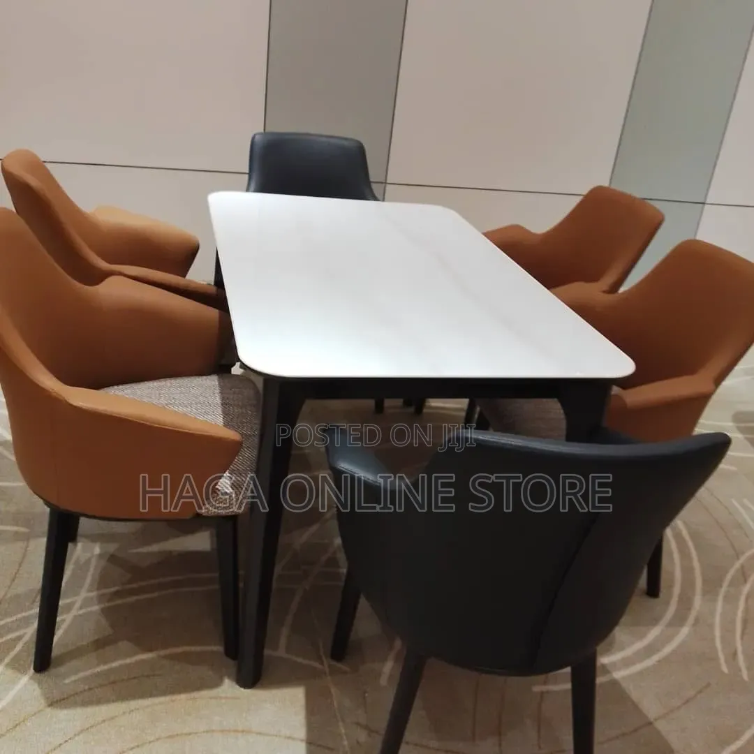 6 Seaters Dinning Table