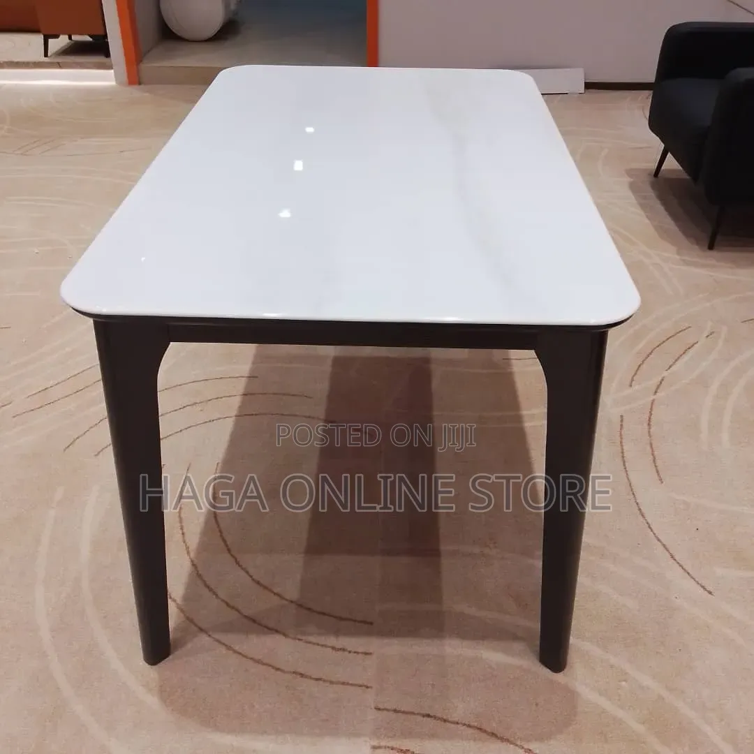 6 Seaters Dinning Table