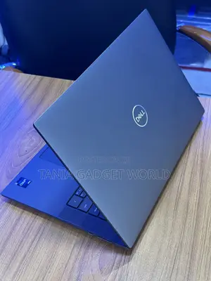 Laptop Dell Precision 5570 16GB Intel Core i9 SSD 512GB