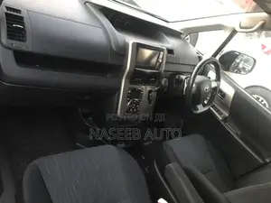 Toyota Noah 2012 Black