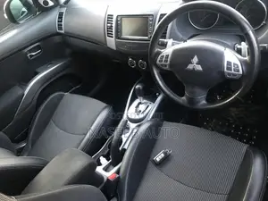 Mitsubishi Outlander 2010 Black