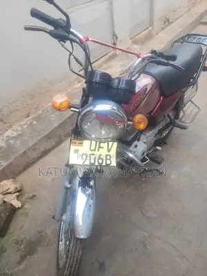 Bajaj Boxer 2009 Red