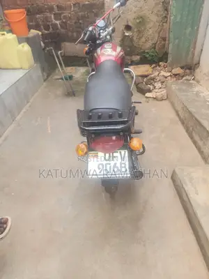 Bajaj Boxer 2009 Red