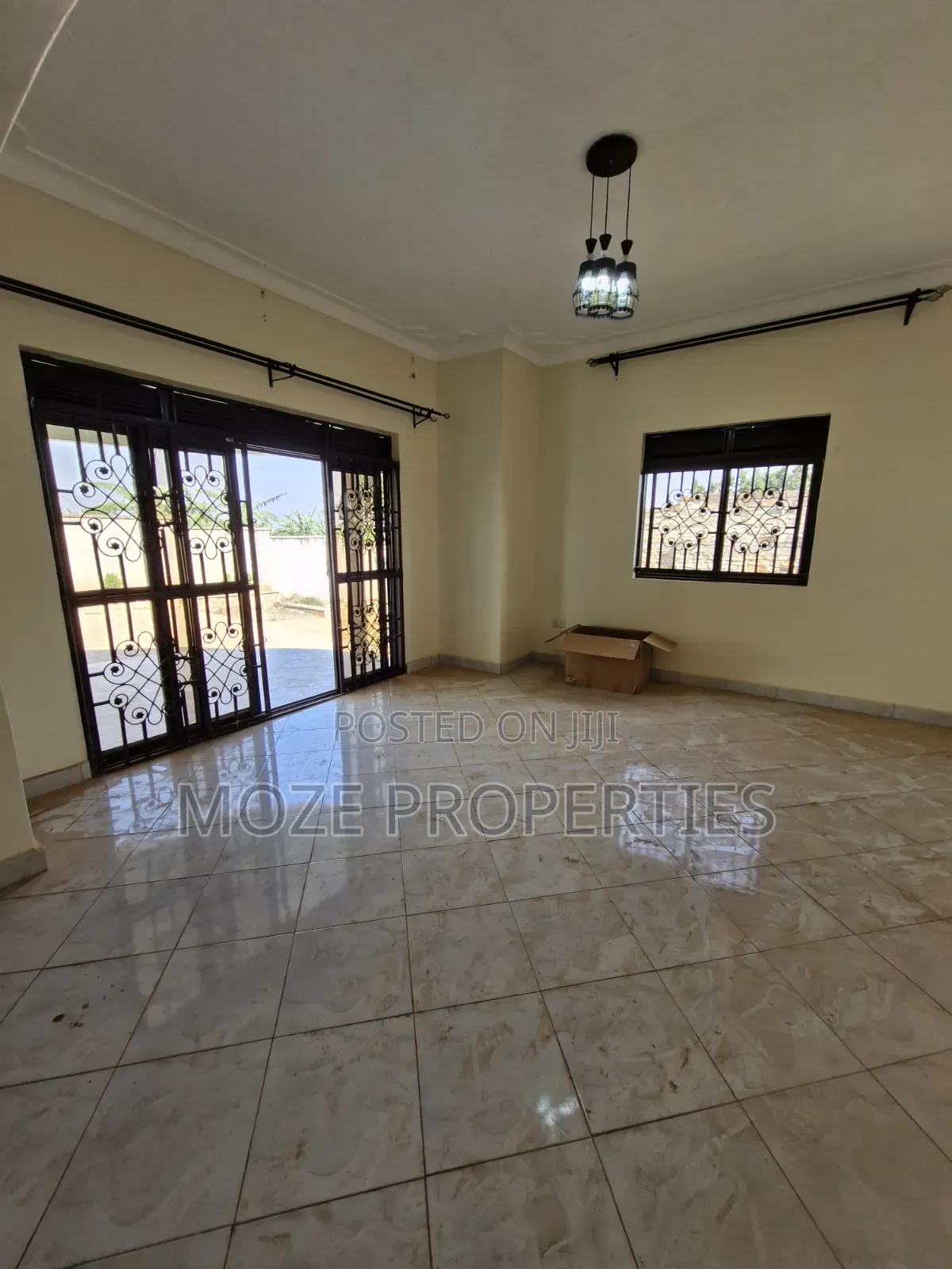 3bdrm Bungalow in Kira Mamerito Road., Central Division for rent