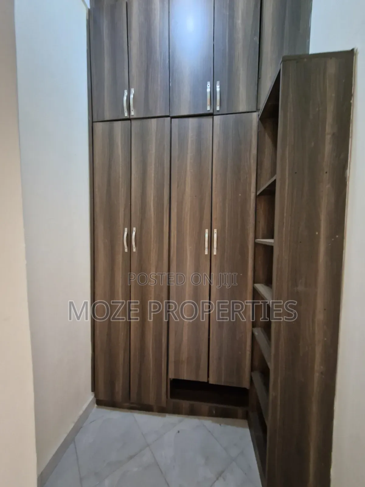 3bdrm Bungalow in Kira Mamerito Road., Central Division for rent