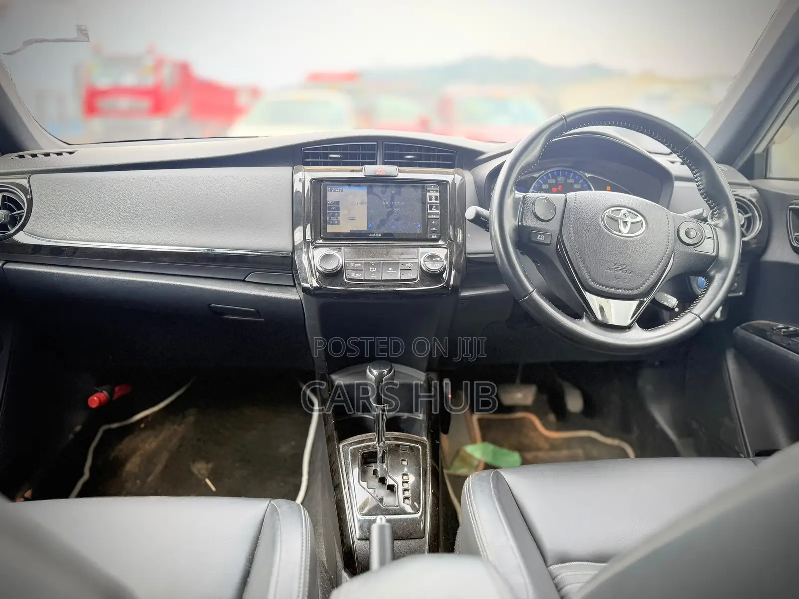 Toyota Corolla Fielder 1.5 Hybrid FWD 2018 White