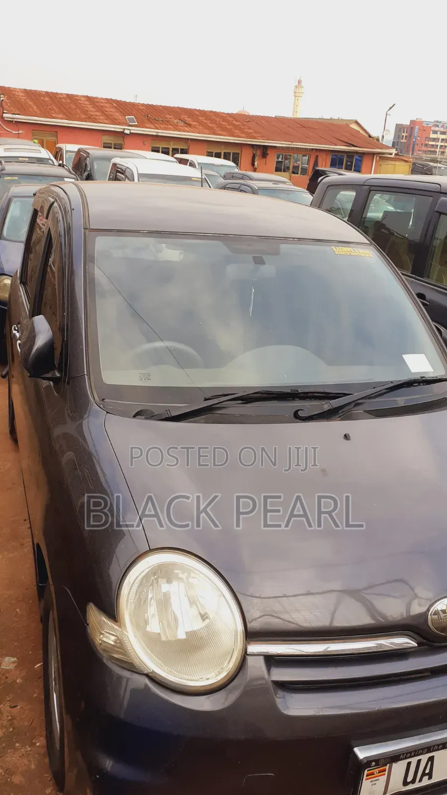 Toyota Sienta 2012 Gray