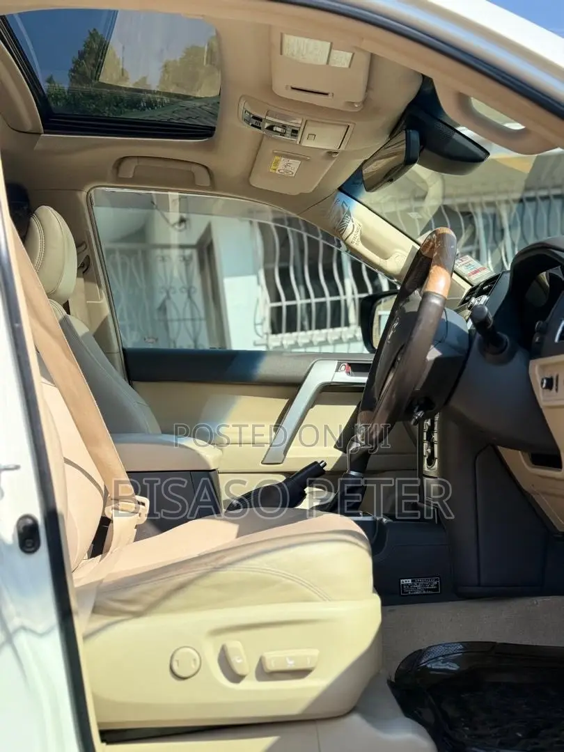 Toyota Land Cruiser Prado 2.8 2019 White