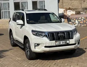 Toyota Land Cruiser Prado 2.8 2019 White
