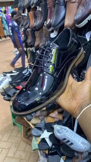 Men's Shiny Shoes