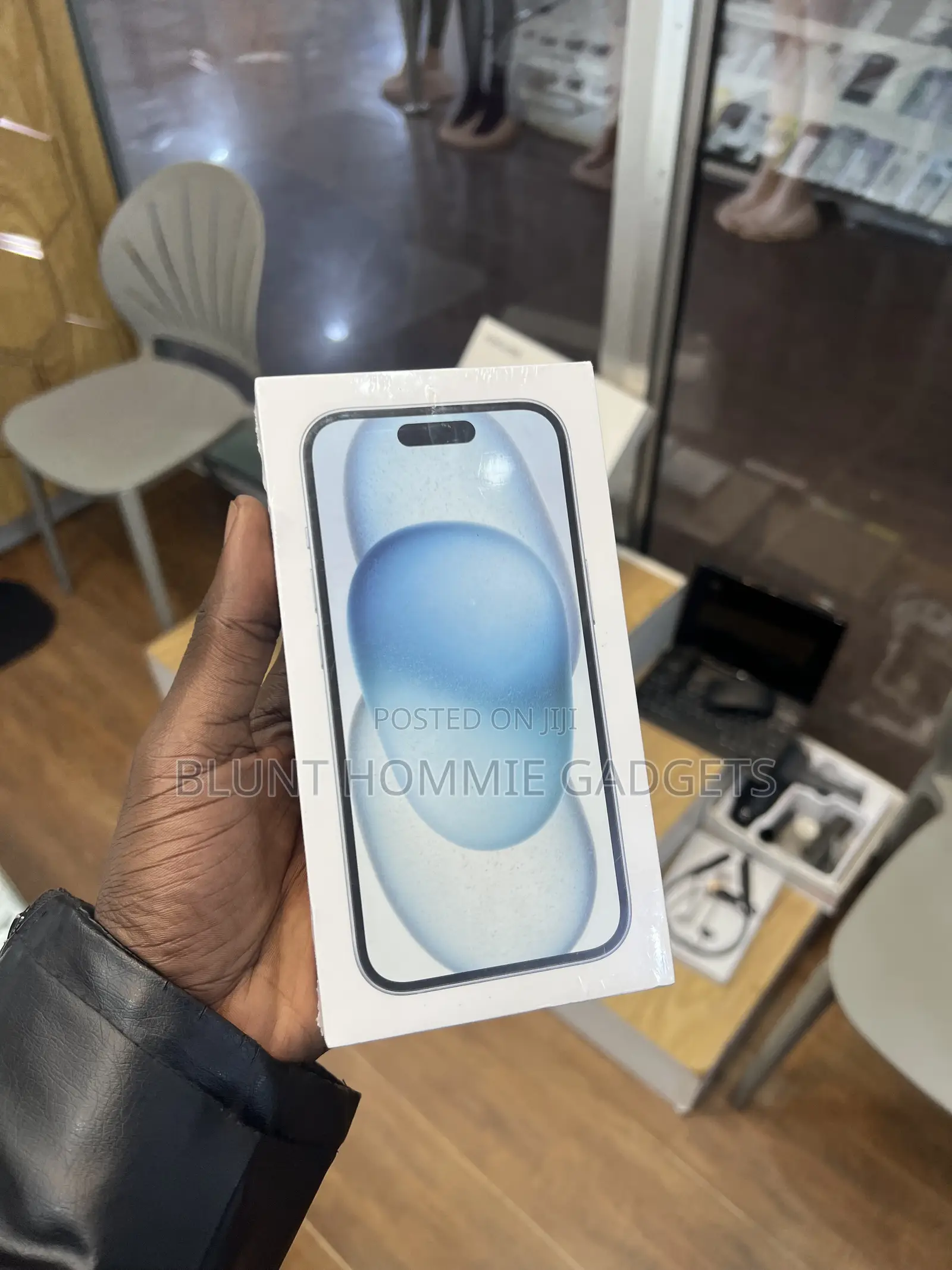 New Apple iPhone 15 128 GB Blue