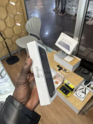 New Apple iPhone 16 128 GB Black