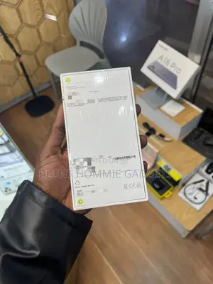New Apple iPhone 16 Pro 256 GB