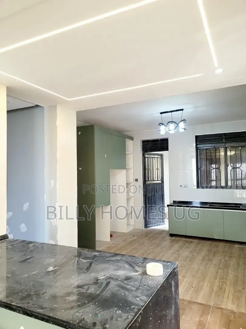 5bdrm Mansion in Ssisa for sale