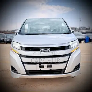 Toyota Noah 2.0 FWD (7 Seater) 2018 Silver