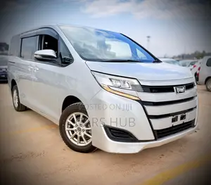 Toyota Noah 2.0 FWD (7 Seater) 2018 Silver