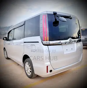 Toyota Noah 2.0 FWD (7 Seater) 2018 Silver