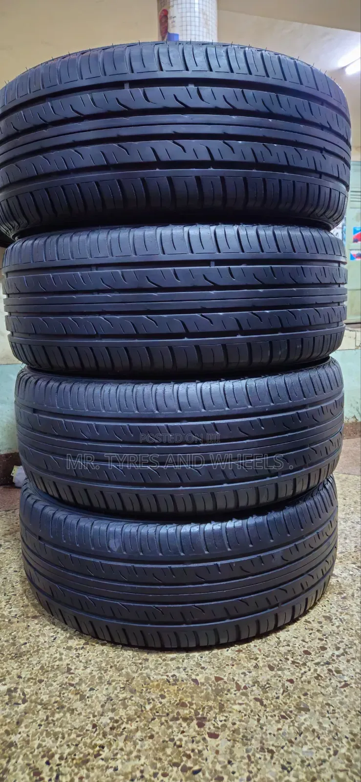 235 55 R18 Dunlop Grand Trek Pt3 4rm Japan Also in a Nice Disney.