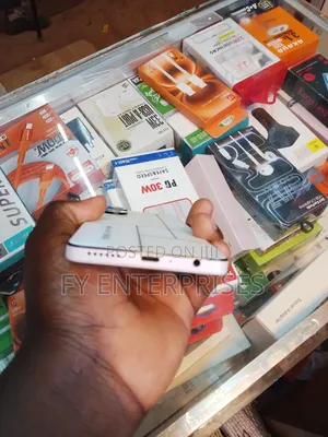 New Tecno Camon 19 Pro 256 GB White