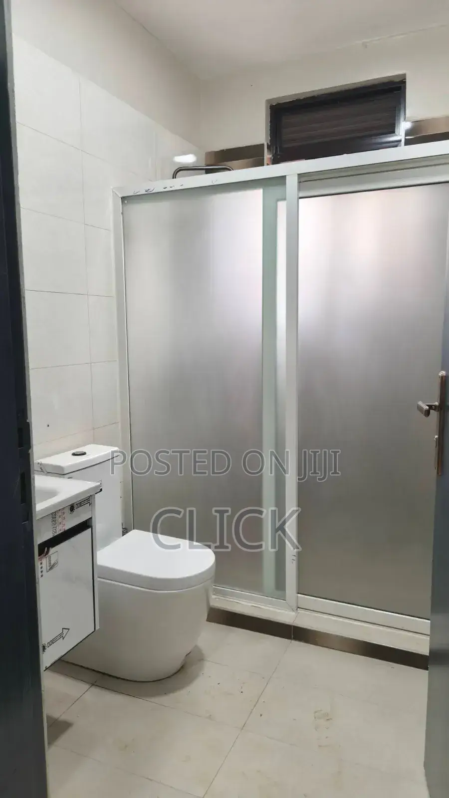 3bdrm Apartment in Mengo, Central Division for rent