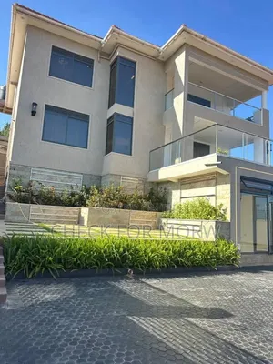 5bdrm Duplex in Bugolobi, Central Division for rent