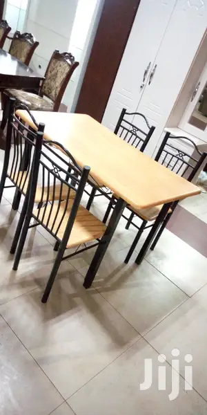 Wooden Dinner Table 4seaters