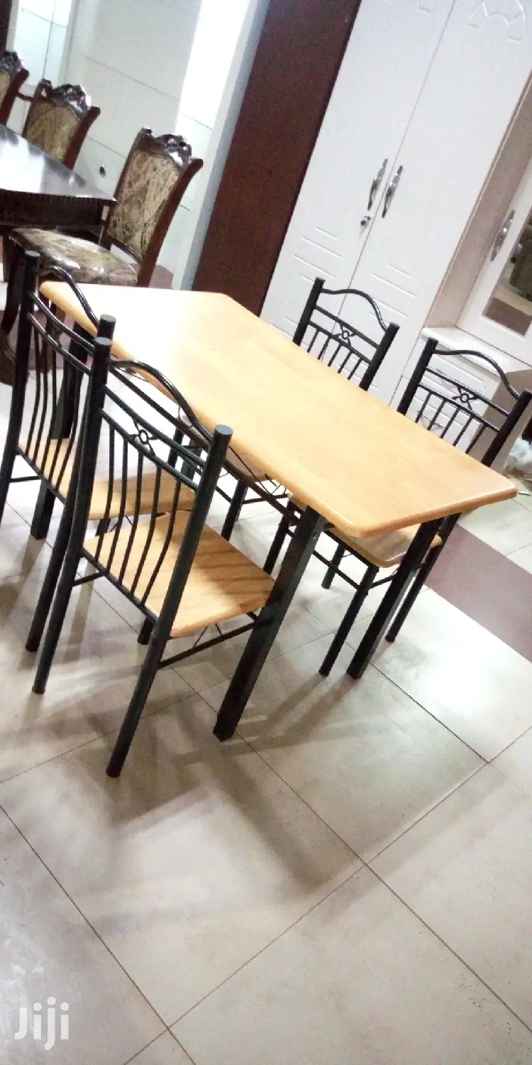 Wooden Dinner Table 4seaters