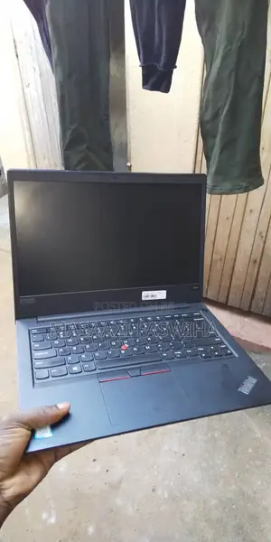 Laptop Lenovo ThinkPad E480 8GB Intel Core i5 SSD 256GB