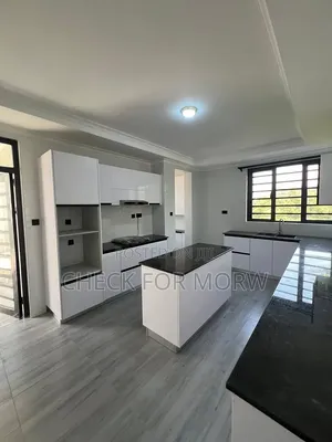 5bdrm Duplex in Bugolobi, Central Division for rent