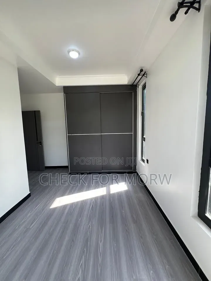 5bdrm Duplex in Bugolobi, Central Division for rent