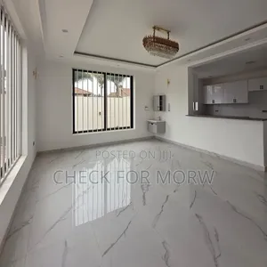 5bdrm Duplex in Bugolobi, Central Division for rent