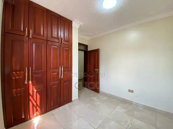3bdrm Apartment in Mengo, Central Division for rent