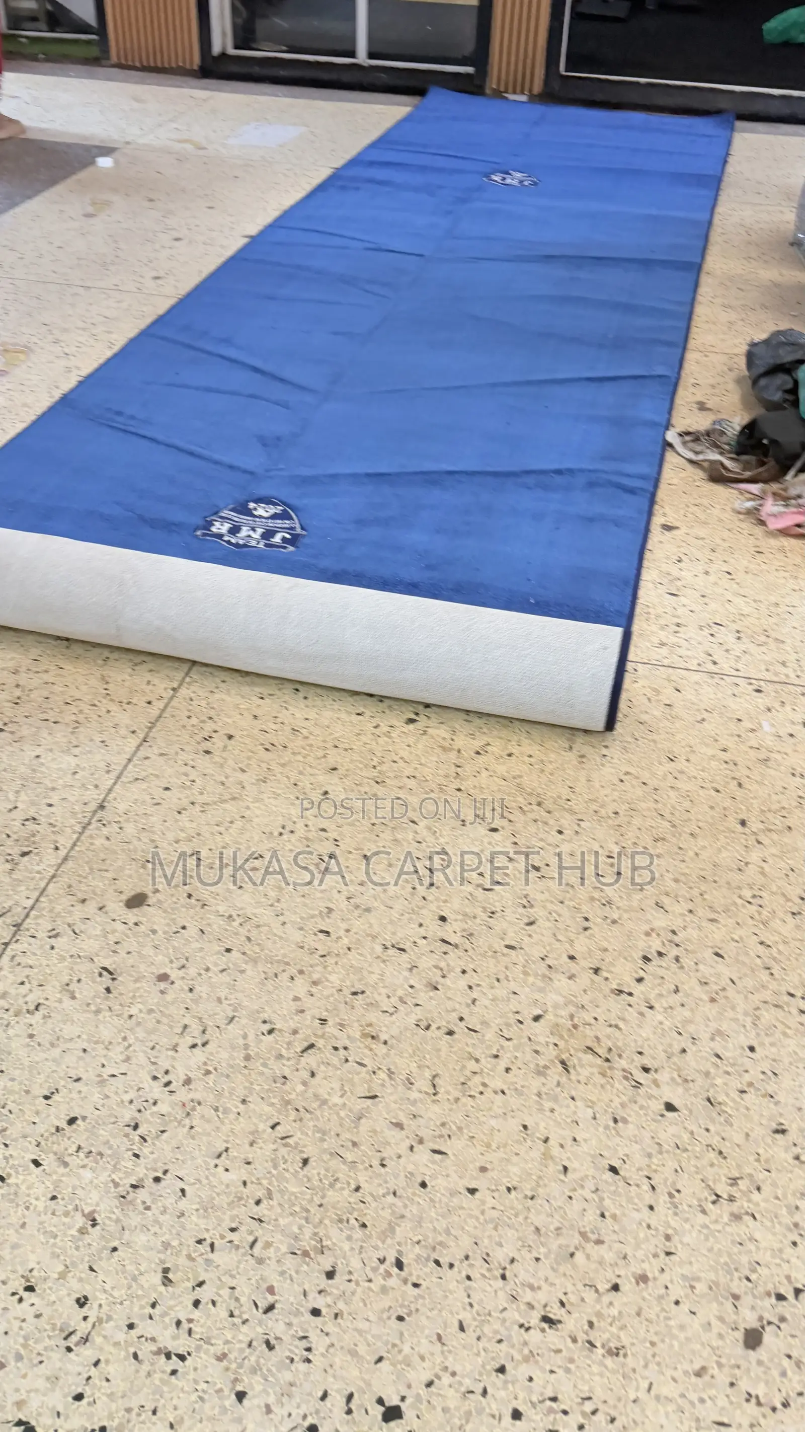 Blue Woolen Carpet for Bedrooms, Offices Hotels