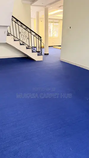 Blue Woolen Carpet for Bedrooms, Offices Hotels