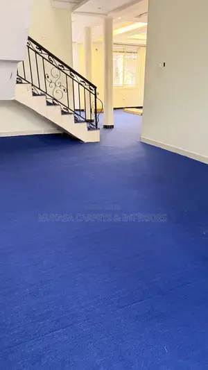 Blue Woolen Carpet for Bedrooms, Offices Hotels